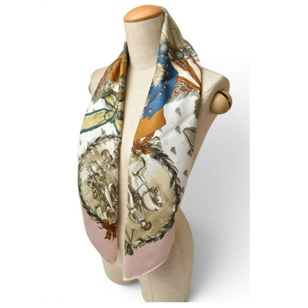 HERMES Authentic Cream Scarf - Picture 11 of 11